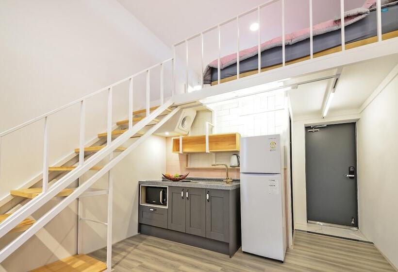 Yeosu Jplus A Pension