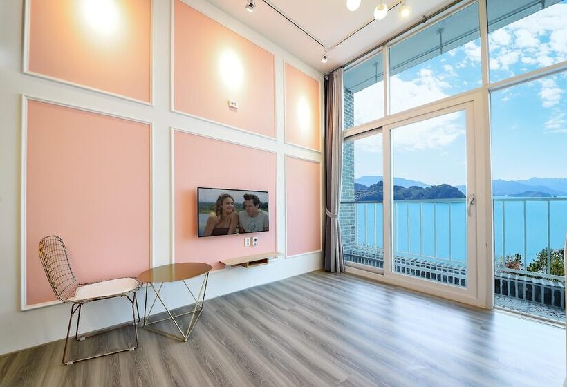 Yeosu Jplus A Pension