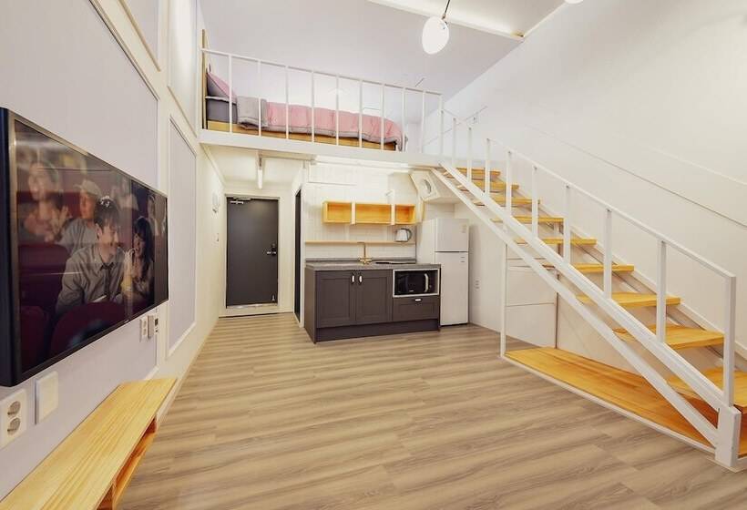 Yeosu Jplus A Pension