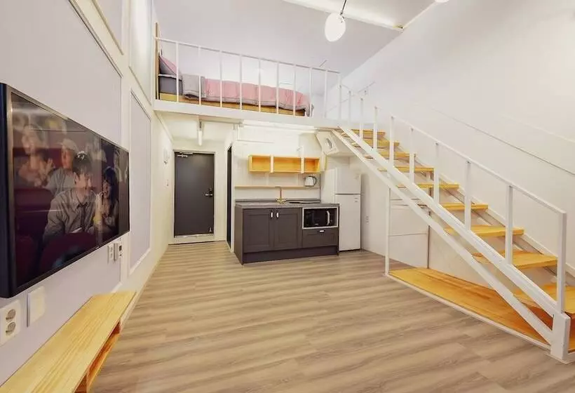 Yeosu Jplus A Pension