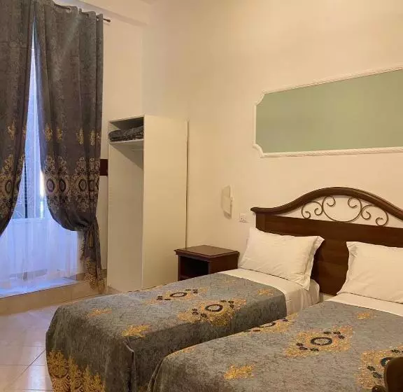 تختخواب و صبحانه Hostel Cosmos