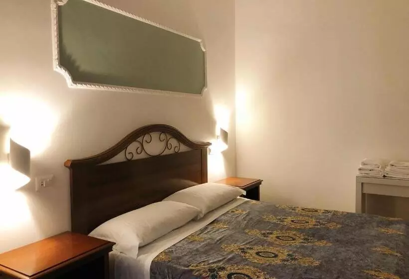تختخواب و صبحانه Hostel Cosmos