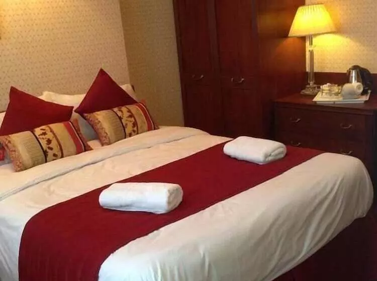 בית מלון כפרי Avon