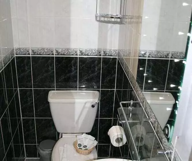 בית מלון כפרי Avon