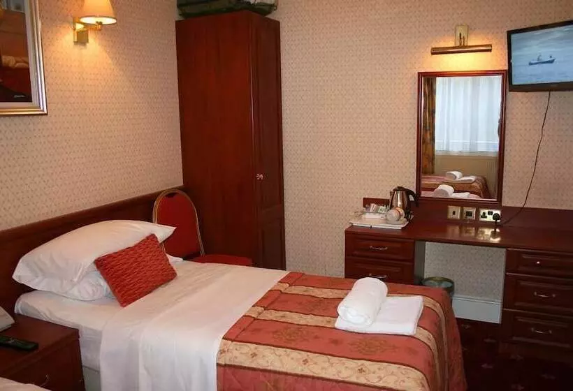 בית מלון כפרי Avon