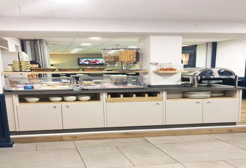 ホテル Best Western Le Duguesclin Hôtel Restaurant