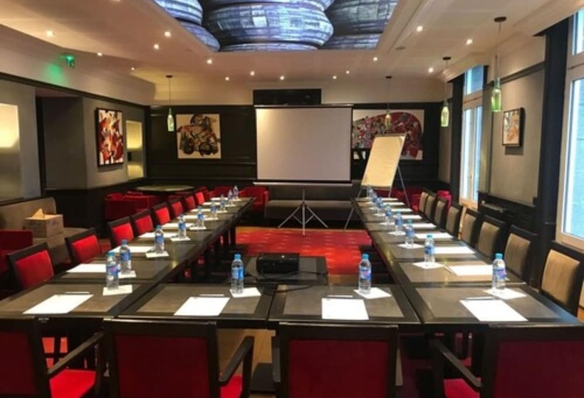 ホテル Best Western Le Duguesclin Hôtel Restaurant