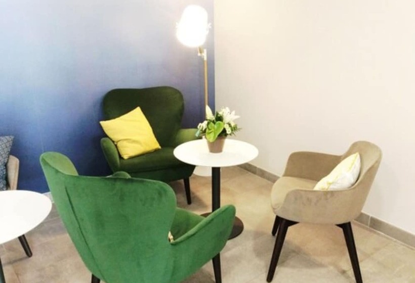 ホテル Best Western Le Duguesclin Hôtel Restaurant