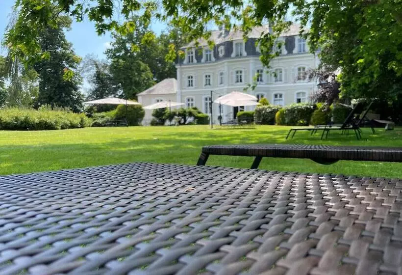 ホテル Chateau Clery