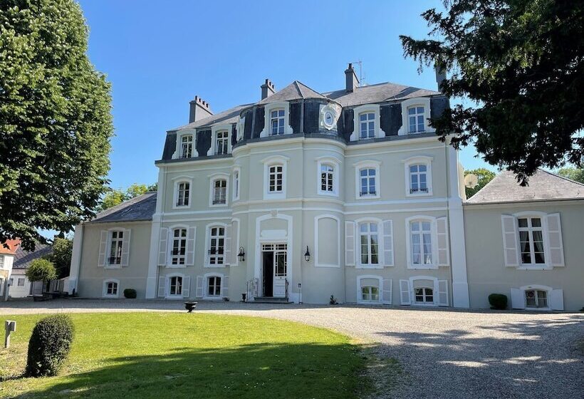 בית מלון כפרי Chateau Clery