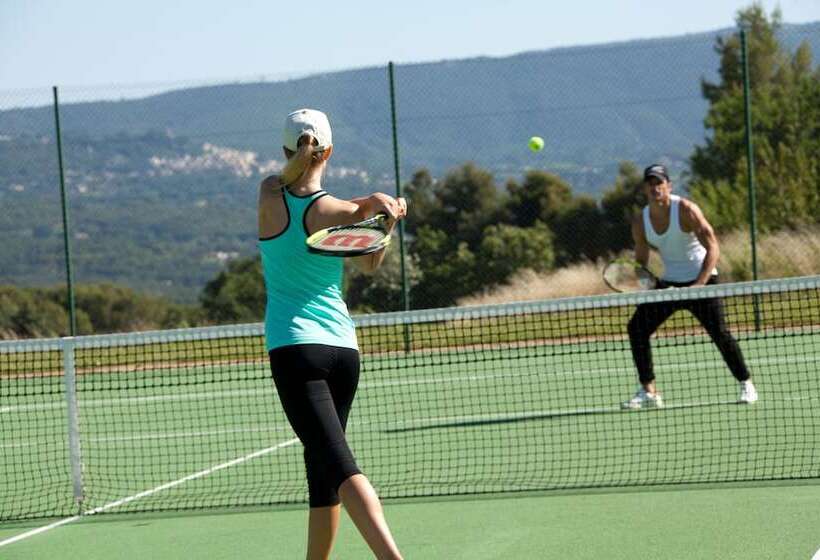 בית מלון כפרי Coquillade Provence