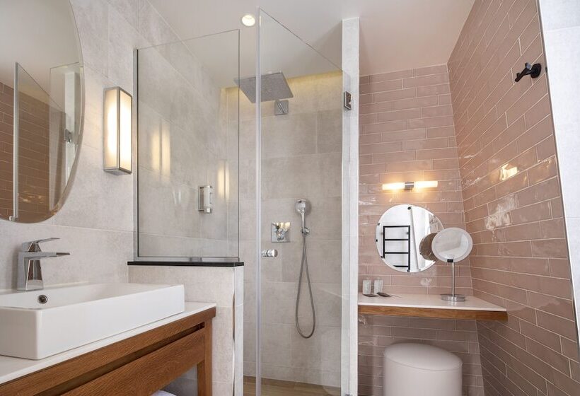 هتل Des Champs Elysees