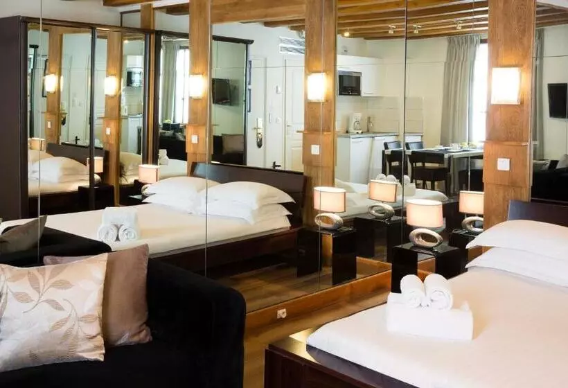 ホテル Du Lion D Or Louvre