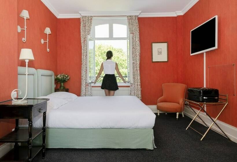 בית מלון כפרי Chateau Clery