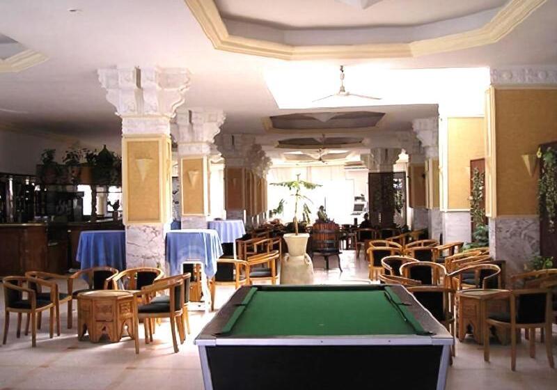 Hotel Hôtel Solymar Beach