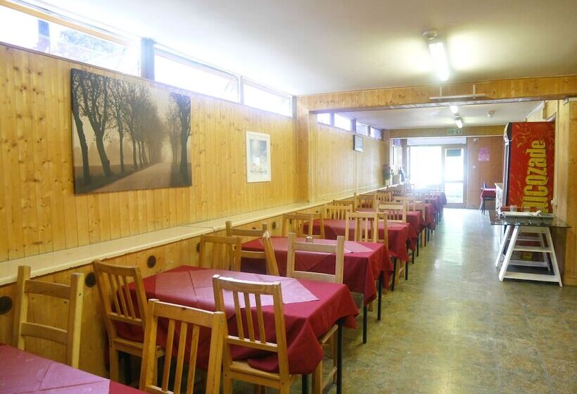 فندق Kensal Green Backpackers