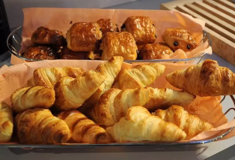 ホテル Hôtel Kyriad Dieppe