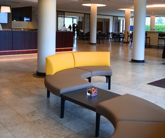 酒店 Logis Lyon Est Porte De L Ain