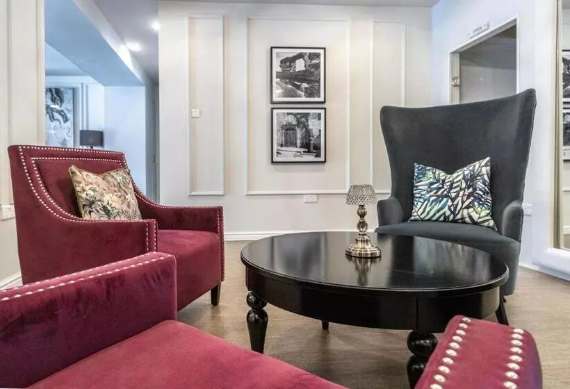 هتل Park Lane Boutique Apart