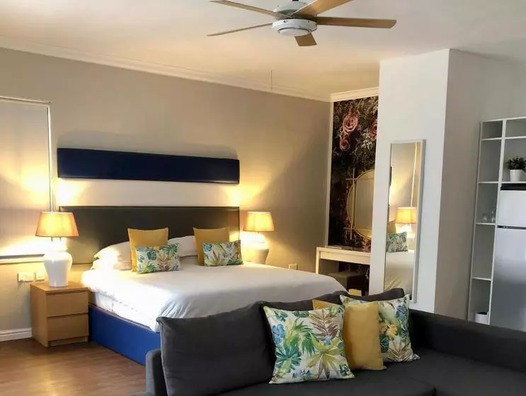 هتل Park Lane Boutique Apart