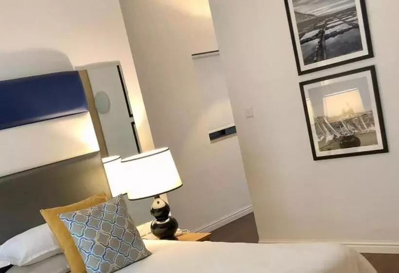 هتل Park Lane Boutique Apart