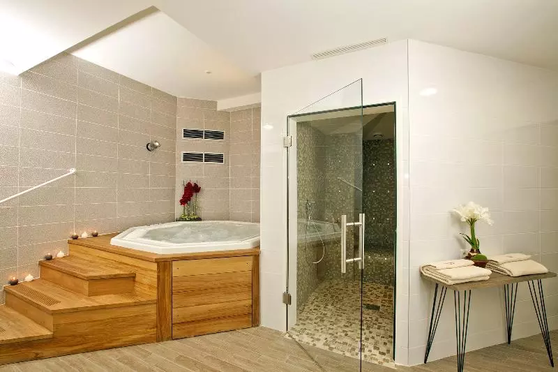 Hotel Residhome Arcachon Plazza