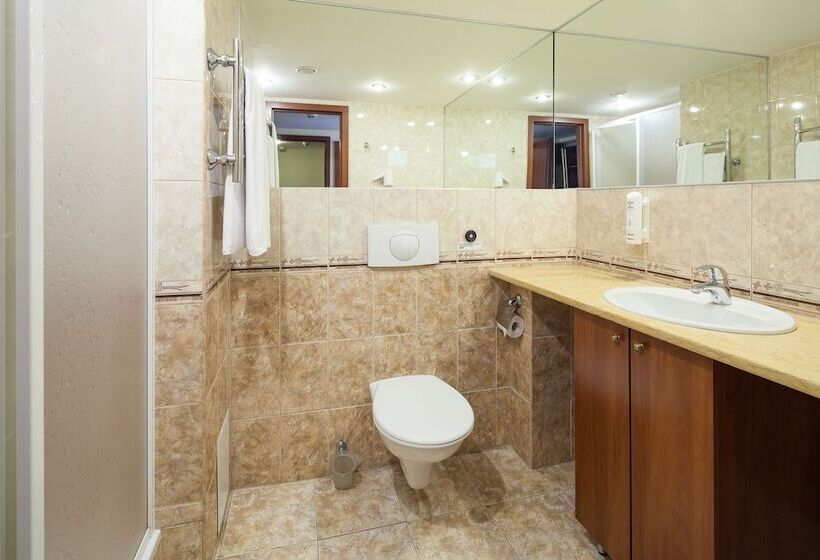 בית מלון כפרי Sunflower Park