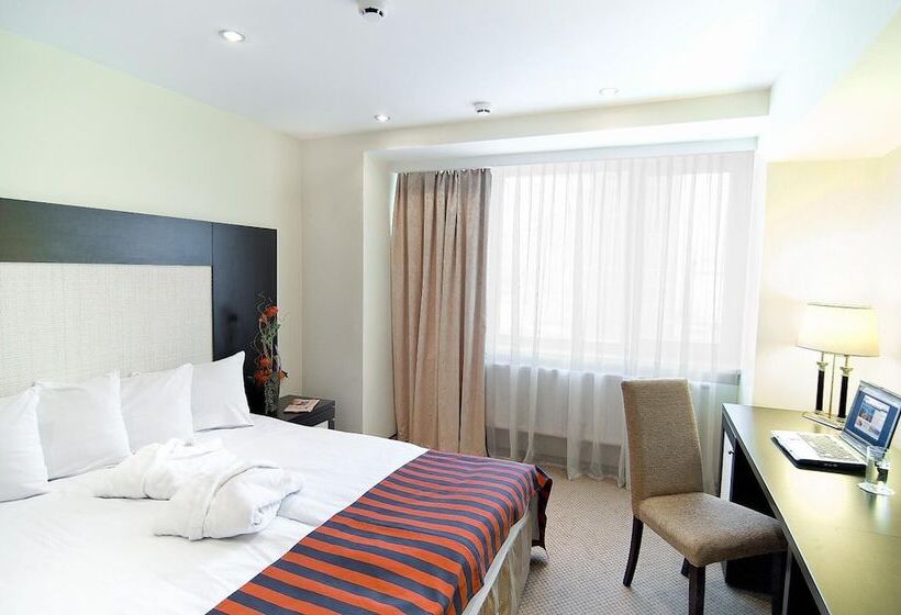 בית מלון כפרי Sunflower Park