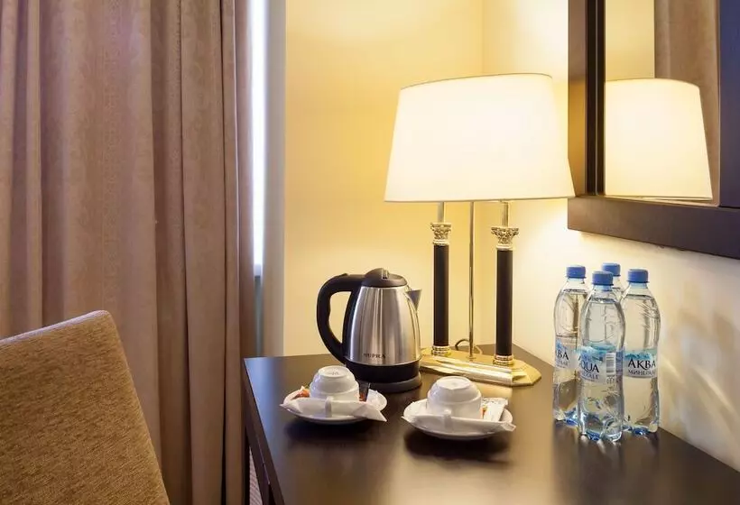 هتل Sunflower Park