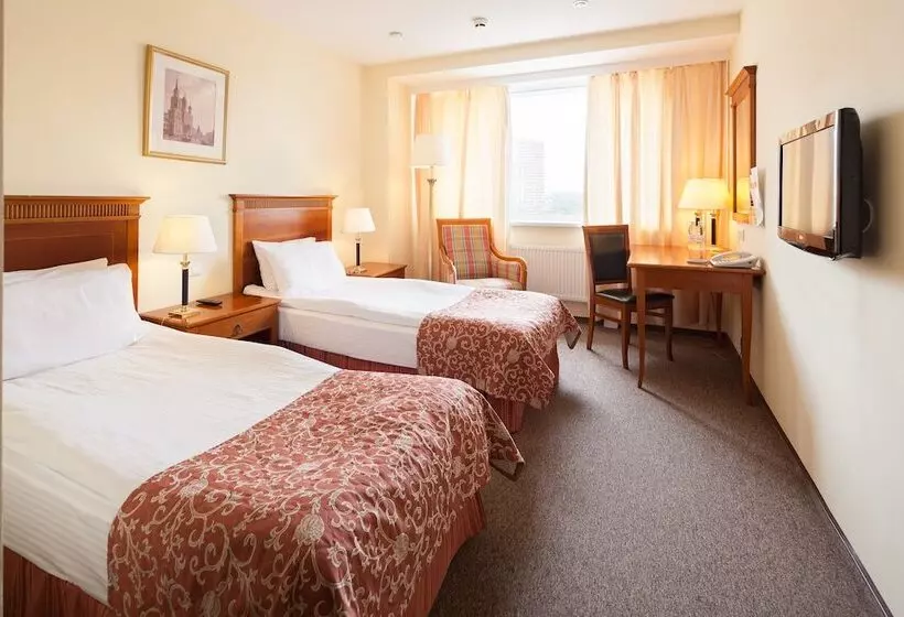 هتل Sunflower Park