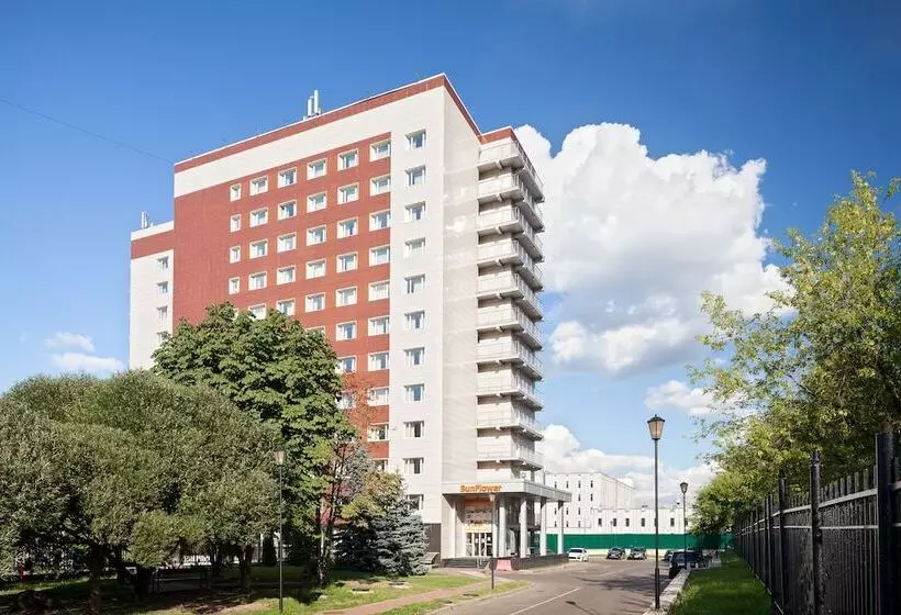 هتل Sunflower Park