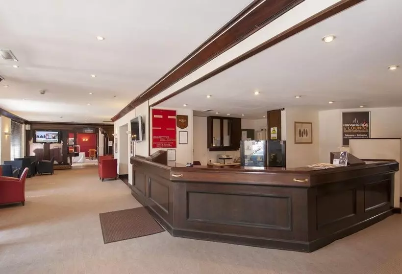 Отель The Bell Epping