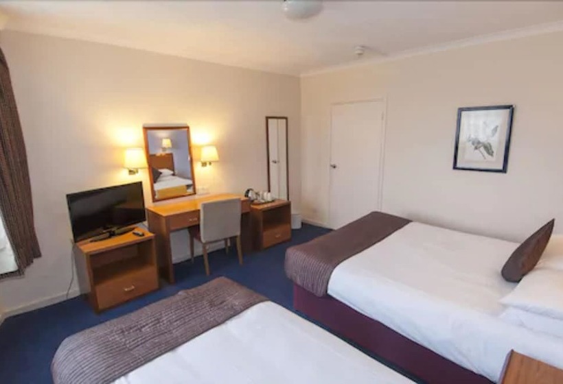 בית מלון כפרי The Bell  Epping