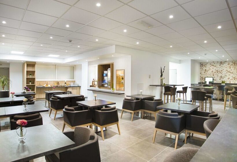 Kyriad Chambéry Centre   Hôtel Et Résidence