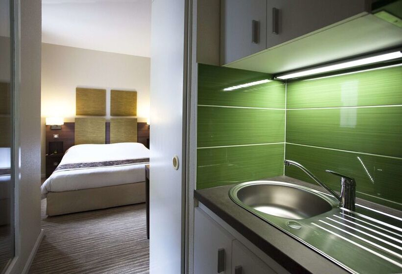 Kyriad Chambéry Centre   Hôtel Et Résidence