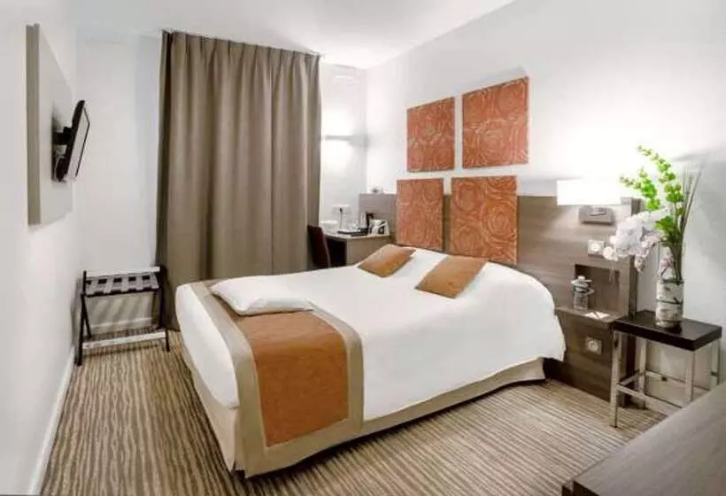 Kyriad Chambéry Centre Hôtel Et Résidence