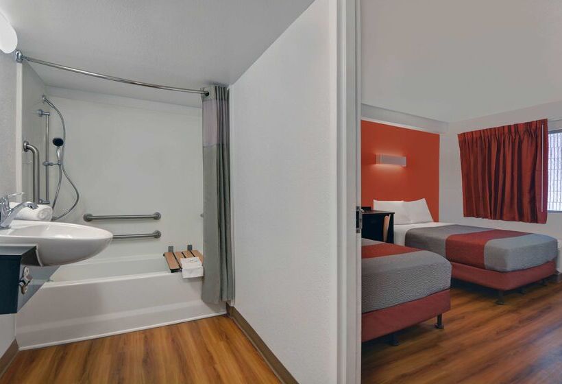 Motel 6 Cutler Bay, Fl