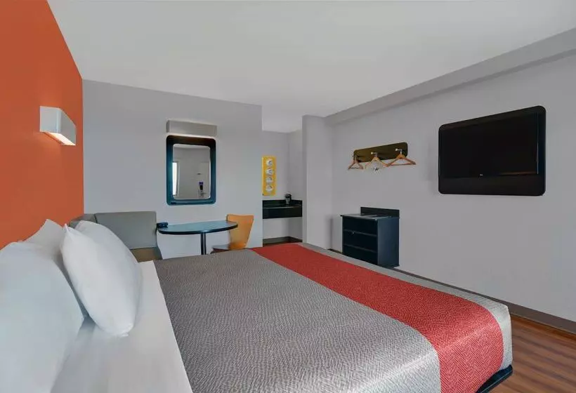 Motel 6 Cutler Bay, Fl