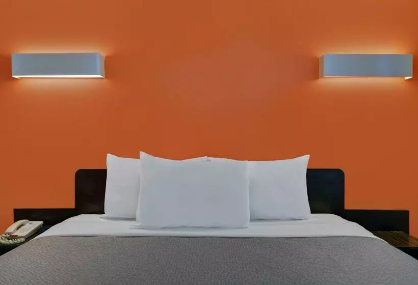 Motel 6 Cutler Bay, Fl