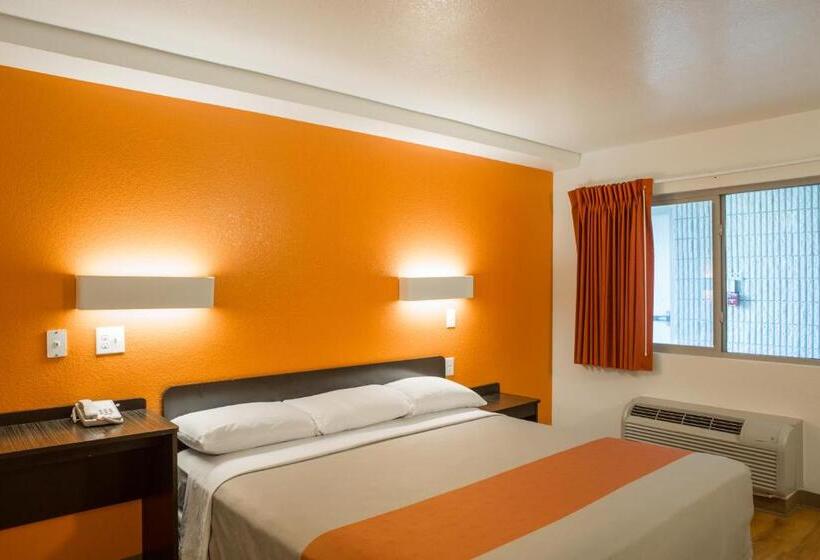 Motel 6 Cutler Bay, Fl