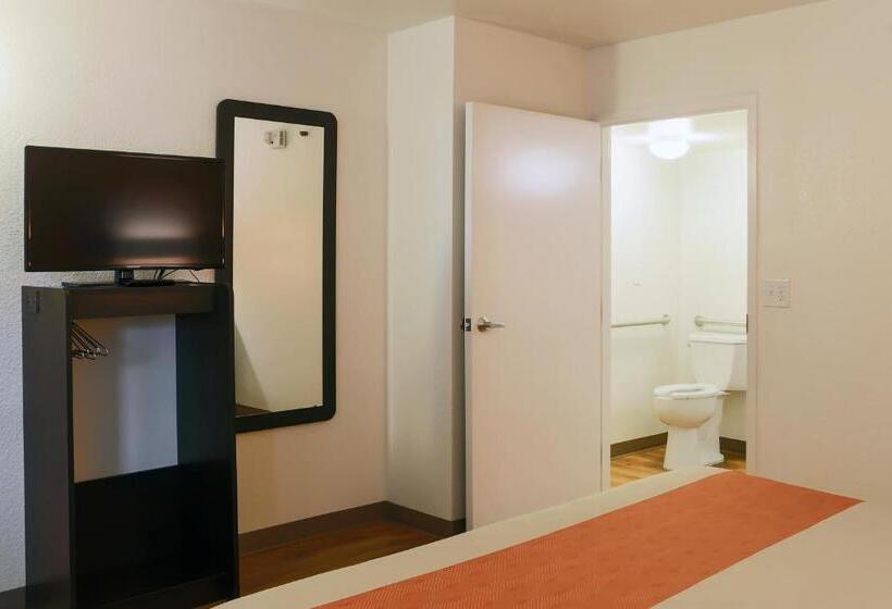 Motel 6 Cutler Bay, Fl