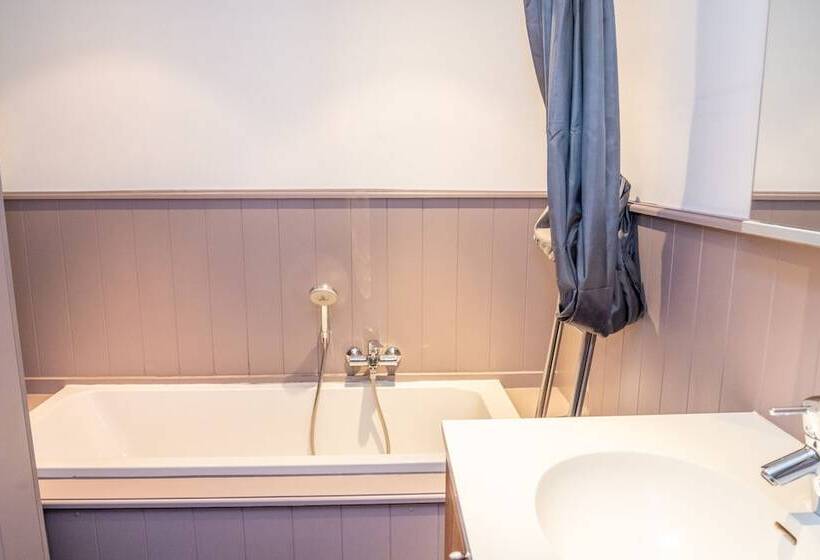 בית מלון כפרי Diane S Cottage