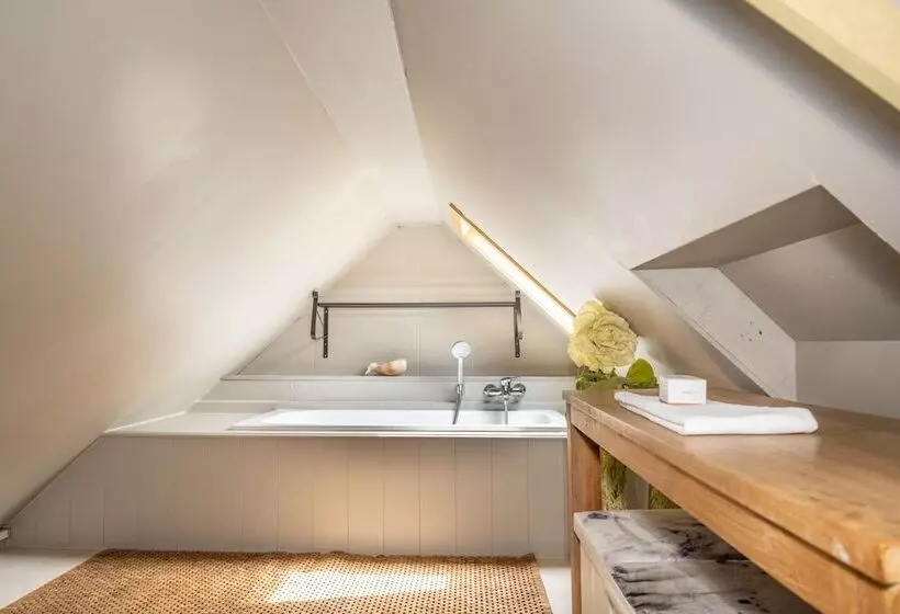 Hotelli Diane S Cottage