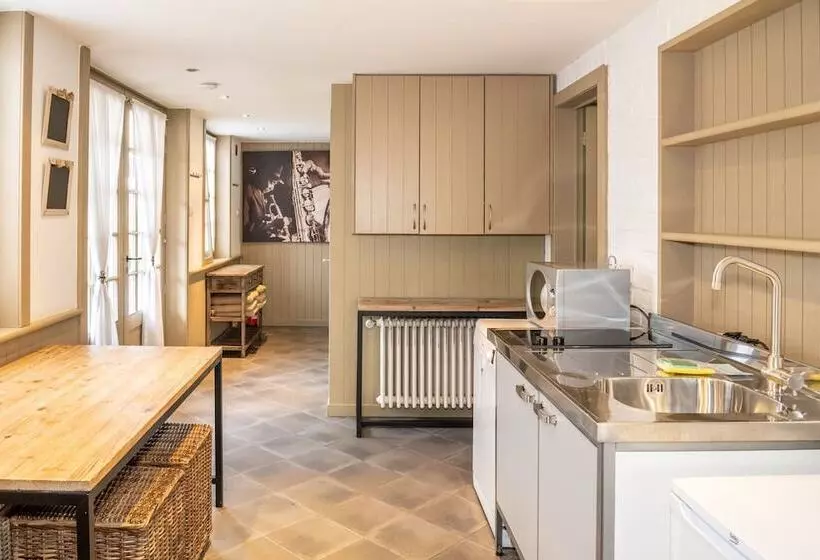 Hotelli Diane S Cottage