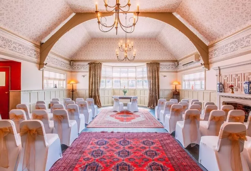 Colwall Park   Hotel, Bar & Restaurant