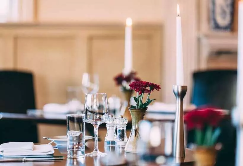 Colwall Park   Hotel, Bar & Restaurant