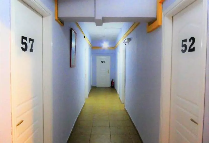 בית מלון כפרי Fivos Hostel