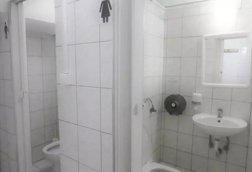 בית מלון כפרי Fivos Hostel