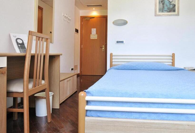 ホテル Albergo Bice