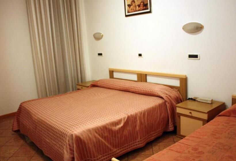 ホテル Albergo Bice